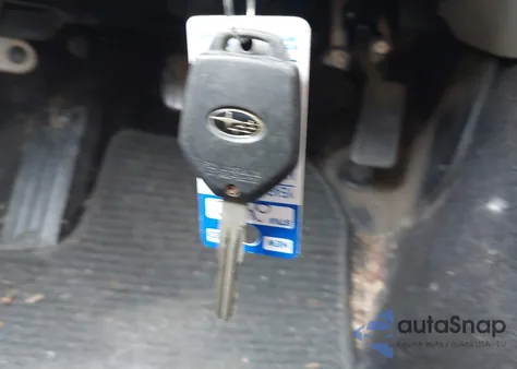 2009 Subaru Outback 2.5I from USA, damaged, VIN 4S4BP61C697325543